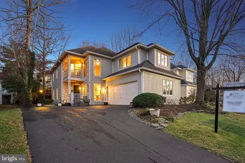 20834 Blossom Lndg, Sterling, VA 20165