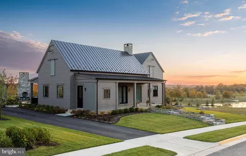 600 Martingale Ridge Dr, Middleburg, VA 20117