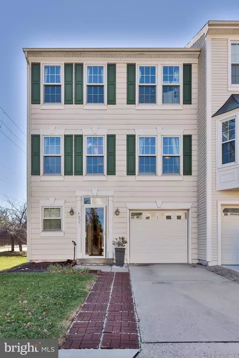 46591 Riverwood Ter, Sterling, VA 20165