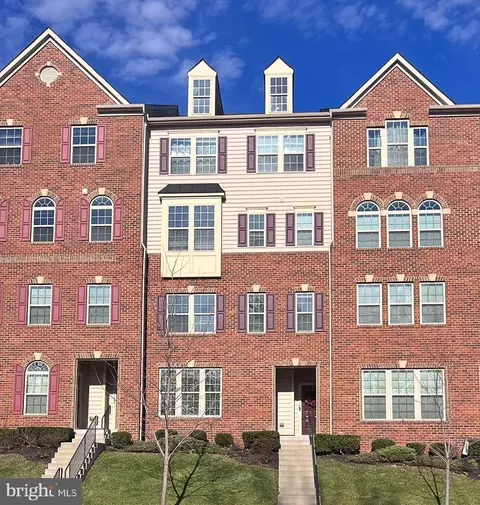 42116 Winning Glory Dr, Aldie, VA 20105