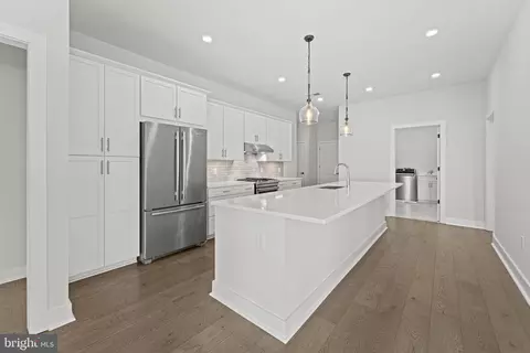 44691 Wellfleet Dr #404, Ashburn, VA 20147