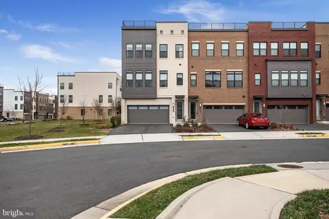 43132 Birch Landing Sq, Ashburn, VA 20148