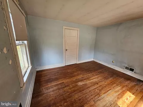 14 E Loudoun St, Round Hill, VA 20141 photo 32