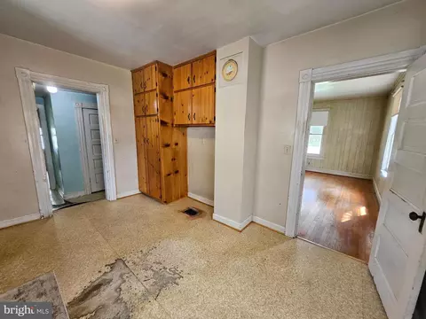 14 E Loudoun St, Round Hill, VA 20141 photo 38