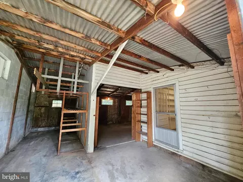 14 E Loudoun St, Round Hill, VA 20141 photo 15
