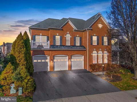 43430 Squirrel Ridge Pl, Leesburg, VA 20176