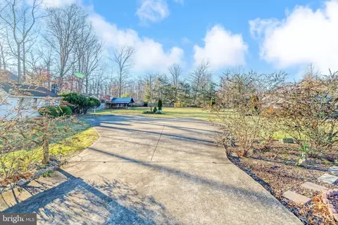 Redrose Dr., Sterling, VA 20165