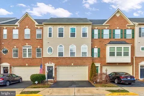 22939 Chinkapin Oak Ter, Sterling, VA 20166
