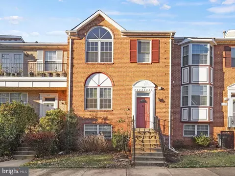 21109 Chandler Ct, Sterling, VA 20164