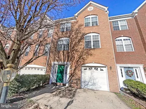 21510 Trowbridge Sq, Ashburn, VA 20147