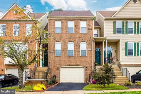 21189 Millwood Sq, Sterling, VA 20165