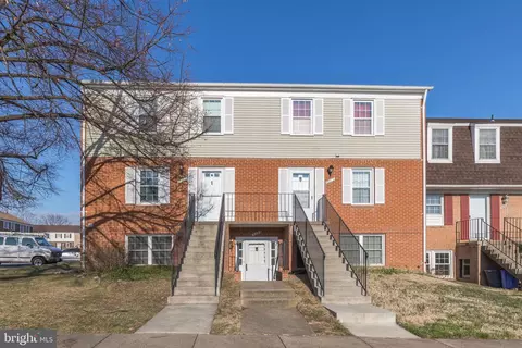 1038 Margate Ct #A, Sterling, VA 20164