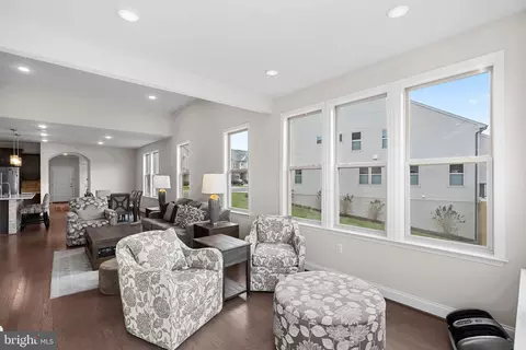 Living - 19829 Silvery Blue Ter, Ashburn, VA 20147 photo 8 of 15