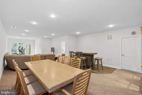 Dining - 19829 Silvery Blue Ter, Ashburn, VA 20147 photo 7 of 8
