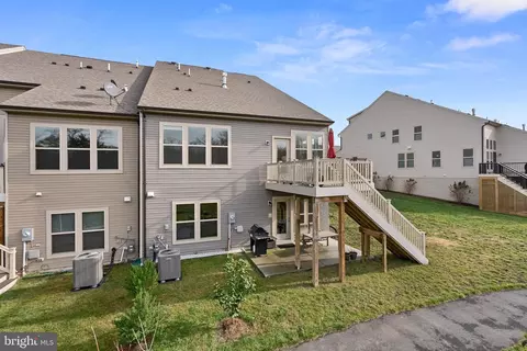Exterior - 19829 Silvery Blue Ter, Ashburn, VA 20147 photo 9 of 12