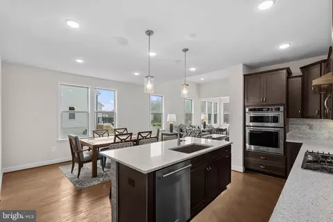 Kitchen - 19829 Silvery Blue Ter, Ashburn, VA 20147 photo 1 of 6
