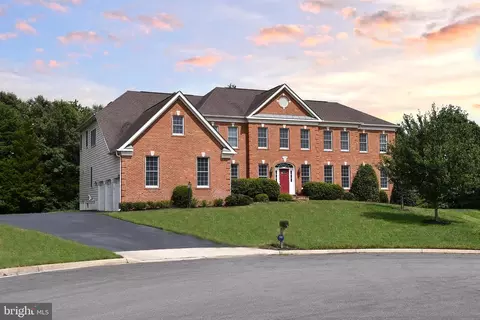25570 Mimosa Tree Ct, Chantilly, VA 20152