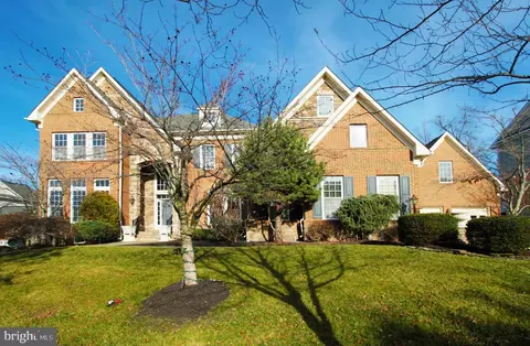 18910 Shropshire Ct, Leesburg, VA 20176