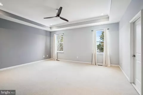 23514 Epperson Sq, Brambleton, VA 20148 photo 18