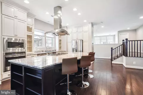 23514 Epperson Sq, Brambleton, VA 20148 photo 6
