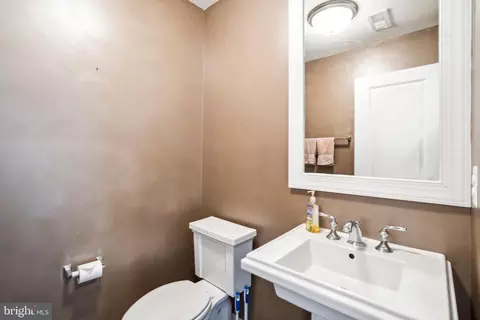 23514 Epperson Sq, Brambleton, VA 20148 photo 15