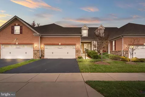 20830 Saber Jet Pl, Ashburn, VA 20147