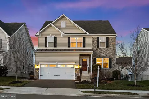 24893 Mcnair Pl, Aldie, VA 20105