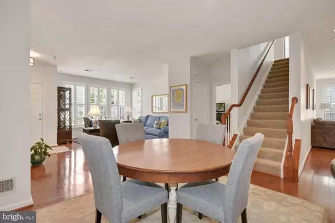 43075 Old Gallivan Ter, Ashburn, VA 20147 photo 10