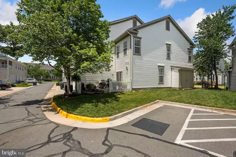 43075 Old Gallivan Ter, Ashburn, VA 20147 photo 31