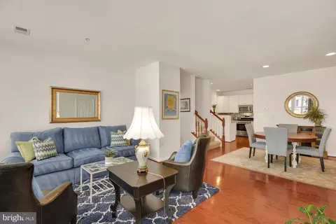 43075 Old Gallivan Ter, Ashburn, VA 20147 photo 5