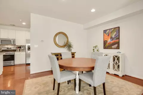 43075 Old Gallivan Ter, Ashburn, VA 20147 photo 9