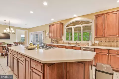 19783 Willowdale Pl, Ashburn, VA 20147 photo 24