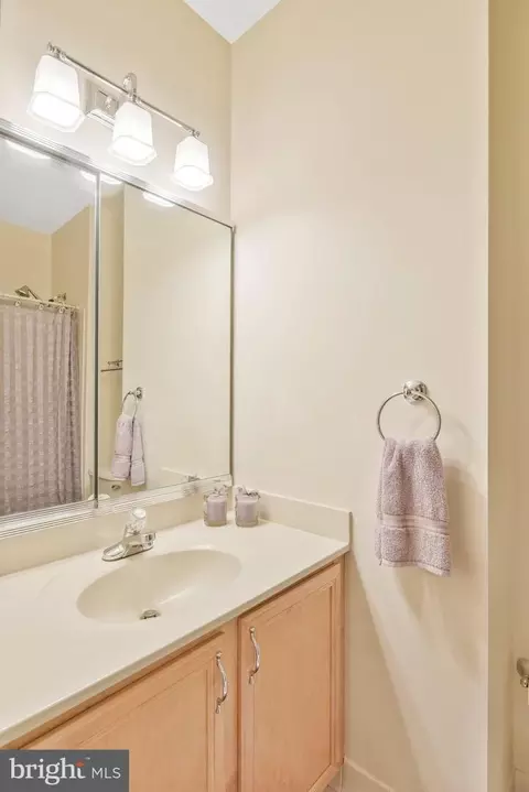 19783 Willowdale Pl, Ashburn, VA 20147 photo 13