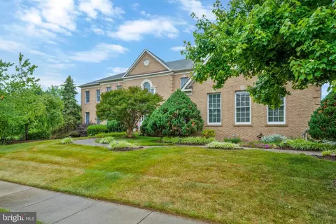 19783 Willowdale Pl, Ashburn, VA 20147