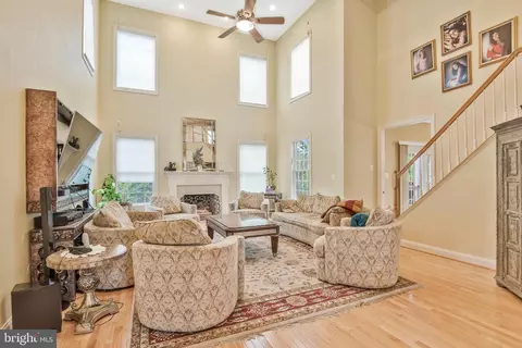 19783 Willowdale Pl, Ashburn, VA 20147 photo 9