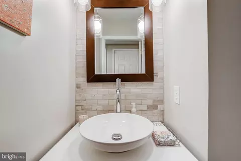 20702 Mandalay Ct, Ashburn, VA 20147 photo 35