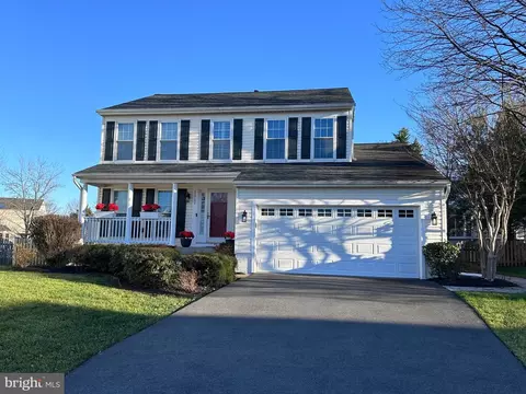 20702 Mandalay Ct, Ashburn, VA 20147