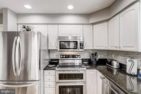 20702 Mandalay Ct, Ashburn, VA 20147 photo 25