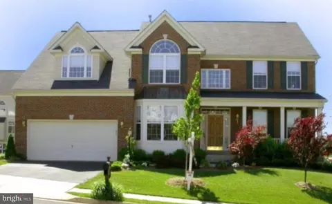 814 Bonnie Ridge Dr NE, Leesburg, VA 20176