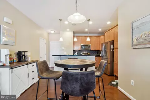 43837 Centergate Dr, Ashburn, VA 20148 photo 9
