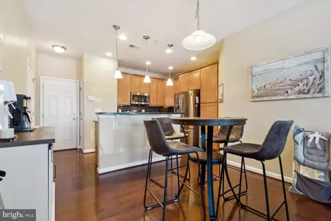 43837 Centergate Dr, Ashburn, VA 20148 photo 8