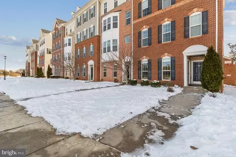 43837 Centergate Dr, Ashburn, VA 20148 photo 2