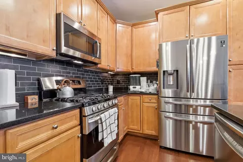 43837 Centergate Dr, Ashburn, VA 20148 photo 11