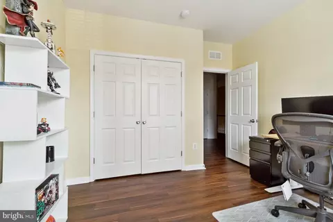 43837 Centergate Dr, Ashburn, VA 20148 photo 22