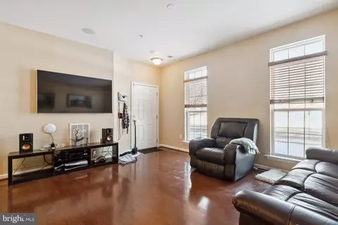 43837 Centergate Dr, Ashburn, VA 20148 photo 6