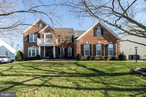 25436 Lemon Tree Pl, Chantilly, VA 20152