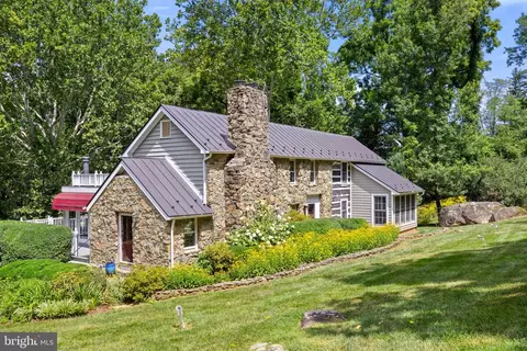 38882 Mount Gilead Rd, Leesburg, VA 20175