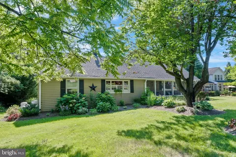 17350 Hamilton Station Rd, Hamilton, VA 20158