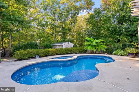 21041 Willowbrook Dr, Ashburn, VA 20147 photo 5