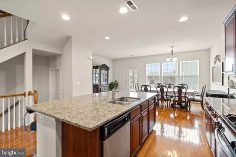 43891 Eastgate View Dr, Chantilly, VA 20152 photo 16